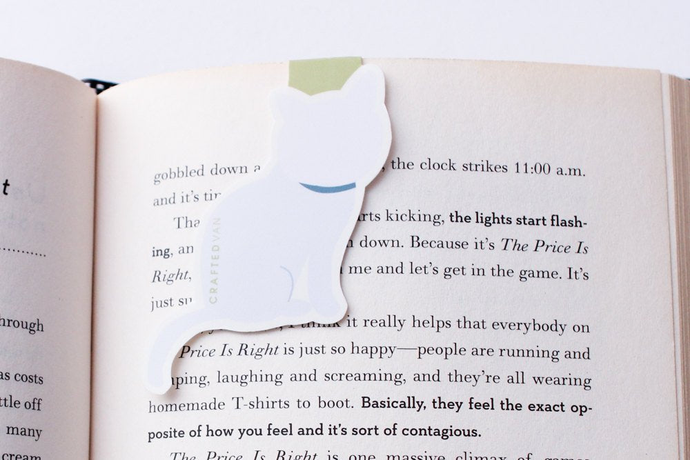 White Cat Sitting Jumbo Magnetic Bookmark - CVJ1184WHIT