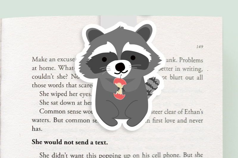 Raccoon Magnetic Bookmark (Jumbo)